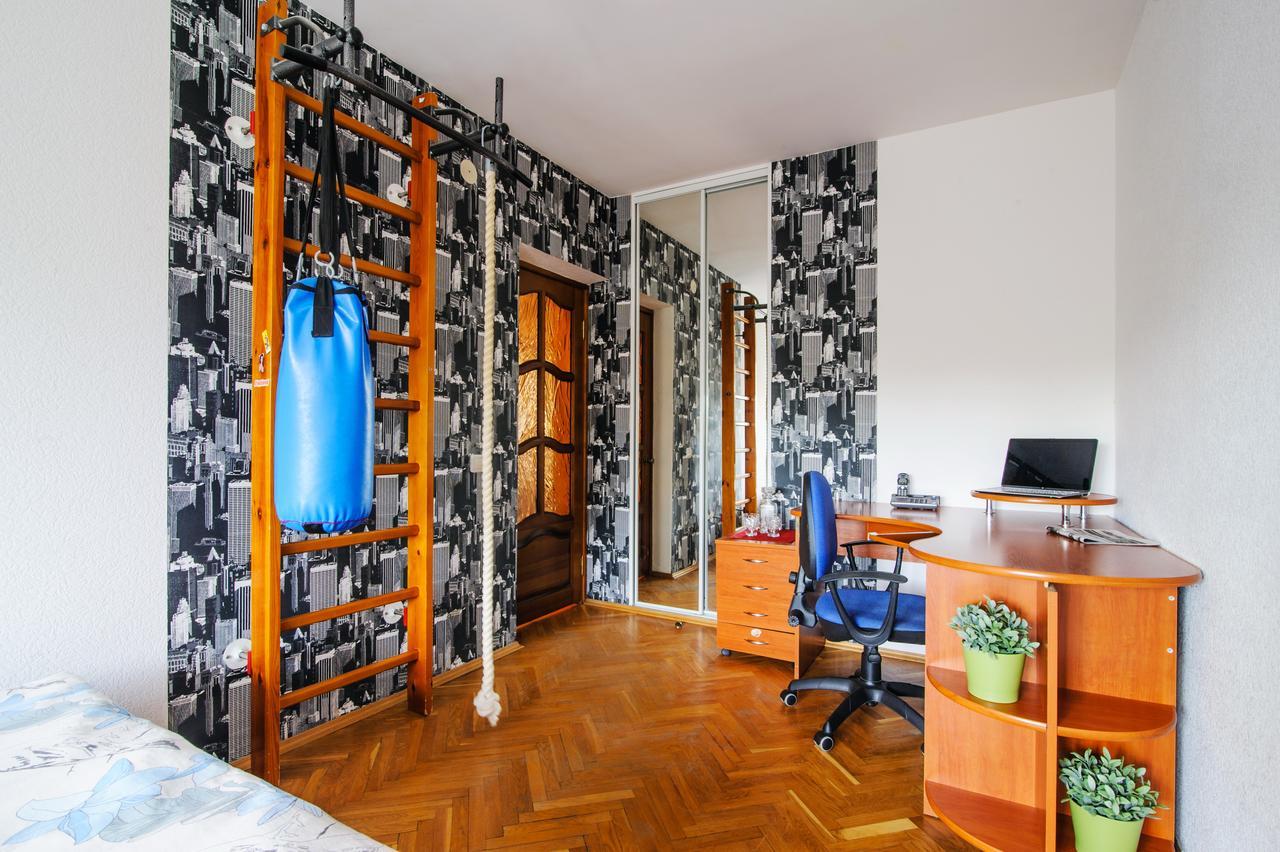 Rooms For Rent In The Mayakovskogo Минск Екстериор снимка