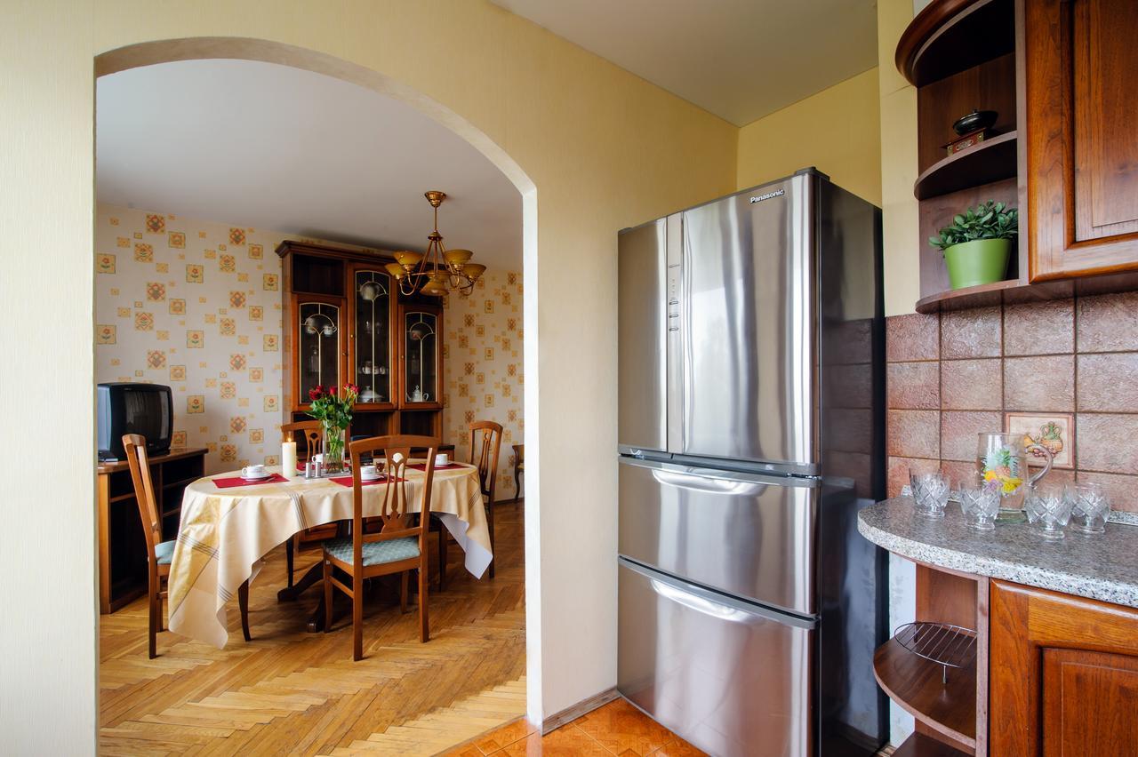 Rooms For Rent In The Mayakovskogo Минск Екстериор снимка